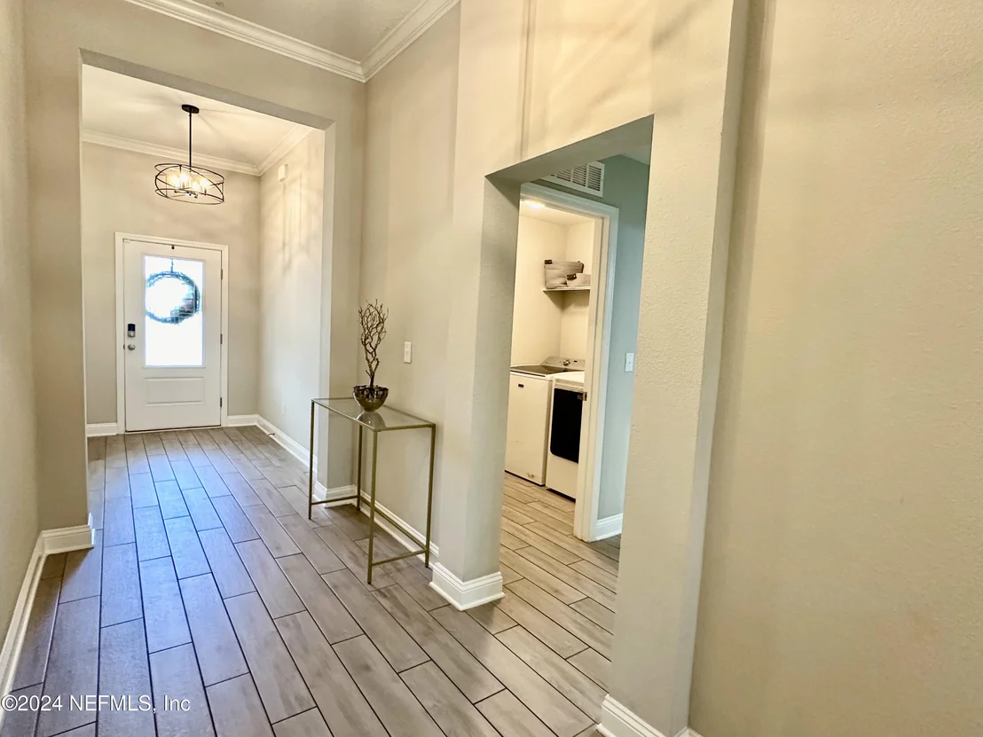 Photo of 1135 SHETLAND Drive