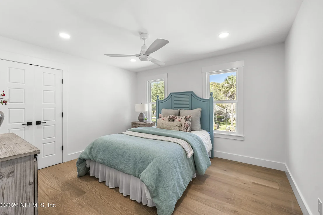 Photo of 806 CHERRY Street