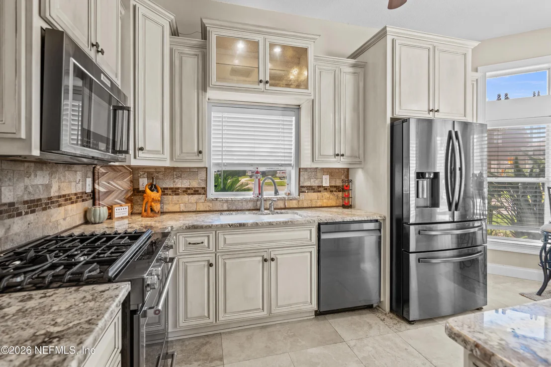 Photo of 265 KINGSTON Drive