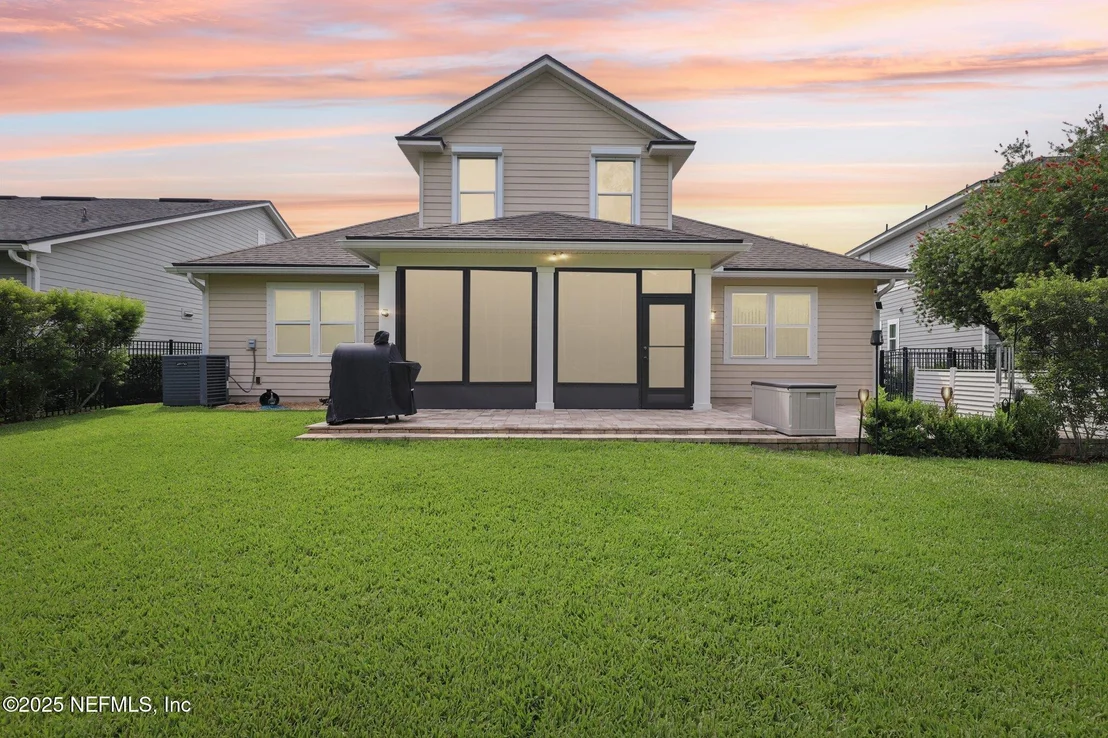 Photo of 261 PALISADE Drive
