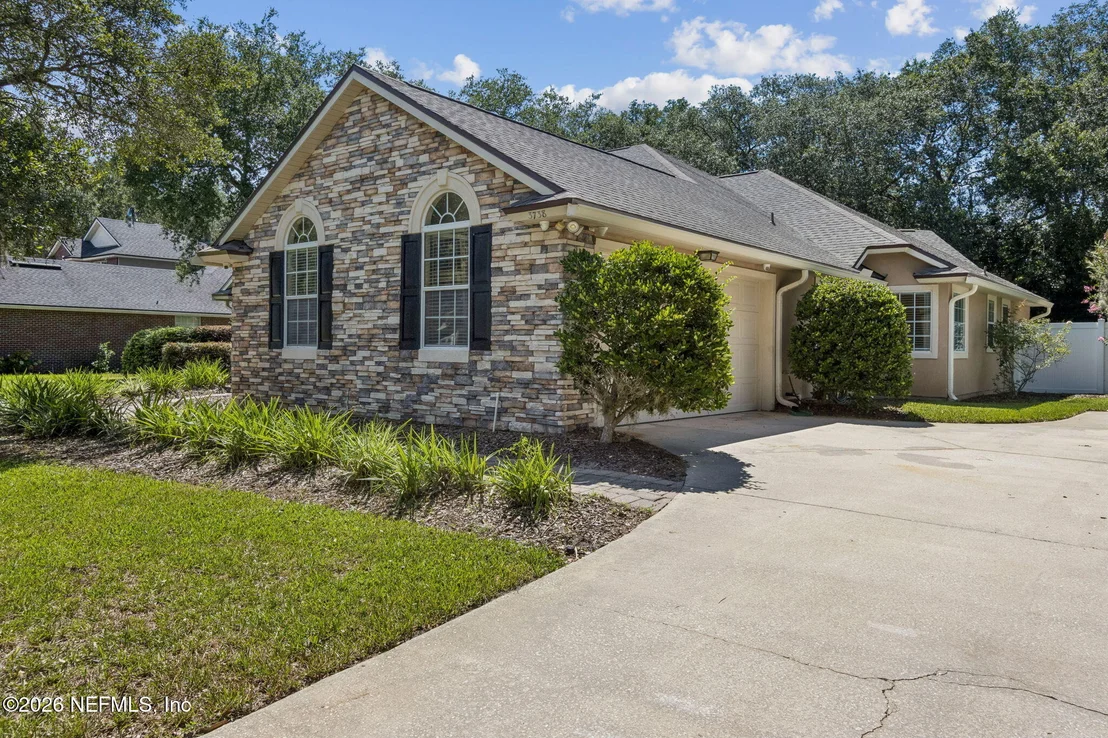 Photo of 3738 CARDINAL OAKS Circle