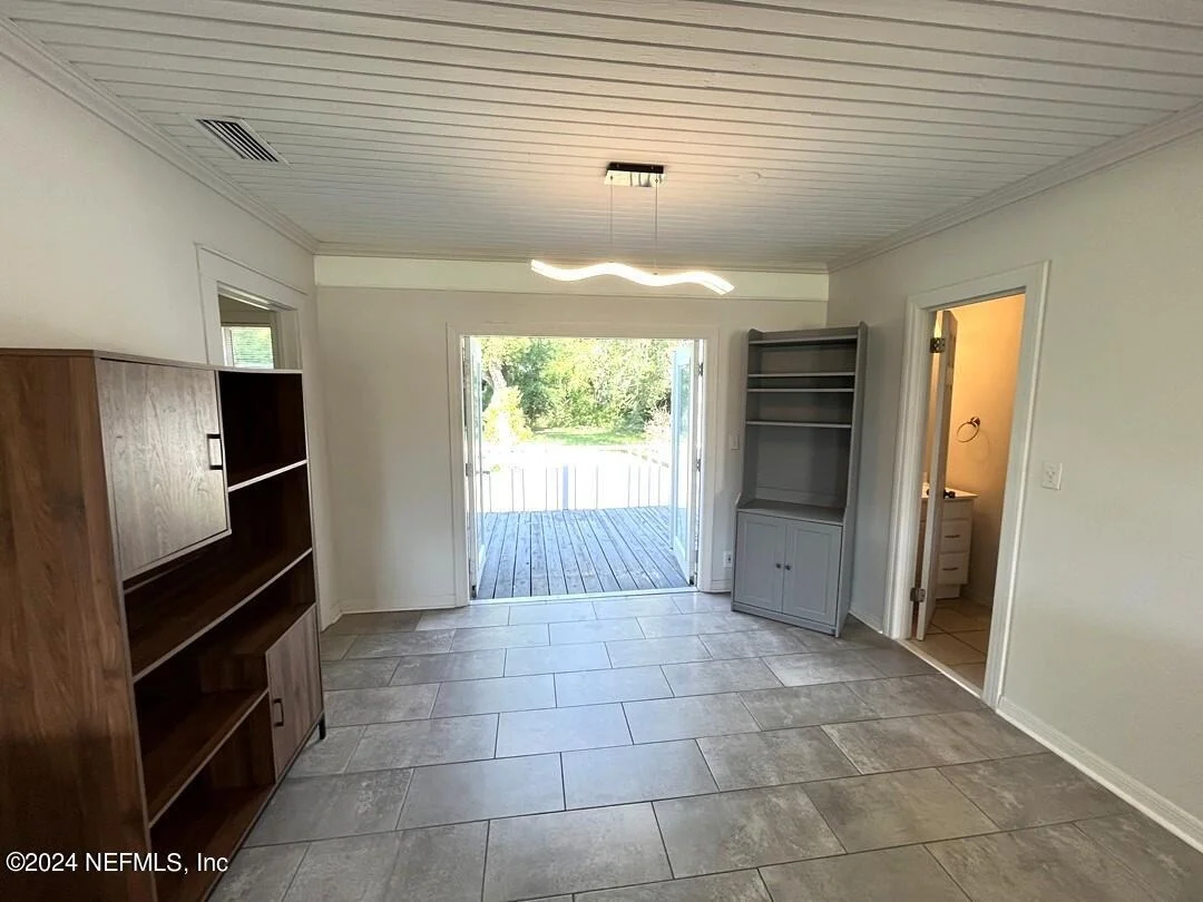 Photo of 2442 SOUTHSIDE Boulevard