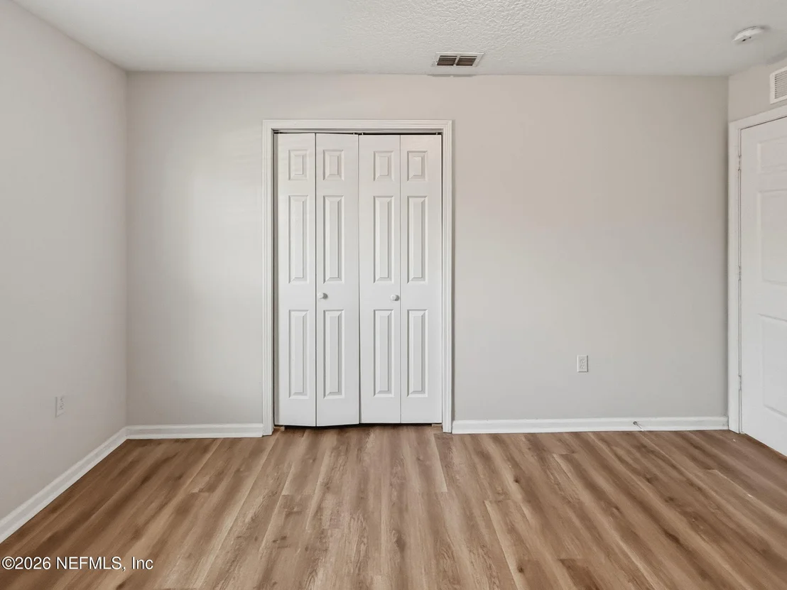 Photo of 5330 KANKAKEE Boulevard