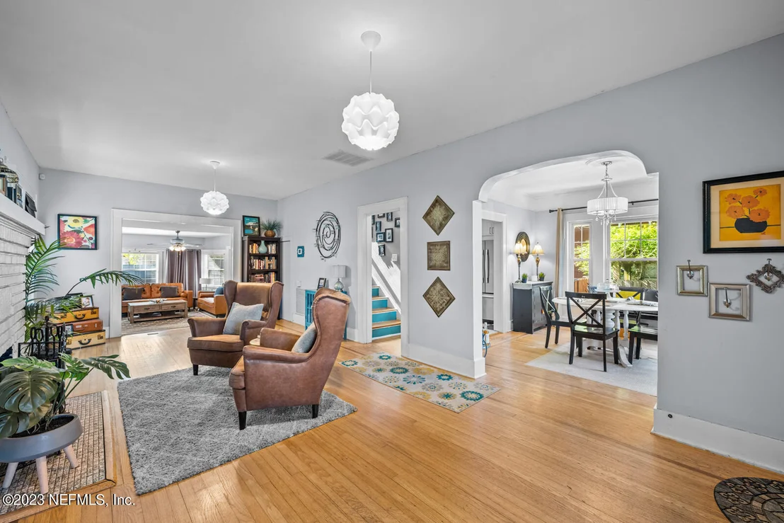 Photo of 3668 RIVERSIDE Avenue