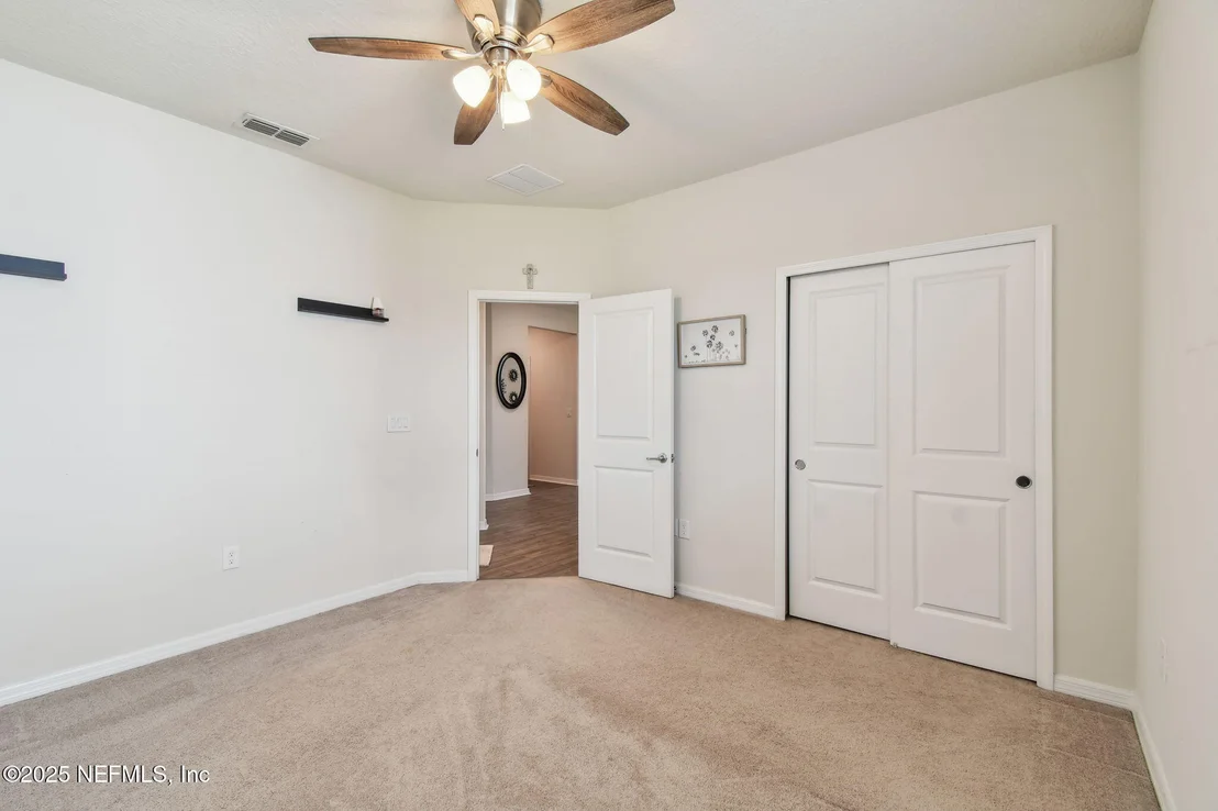 Photo of 182 MYRTLE OAK Court