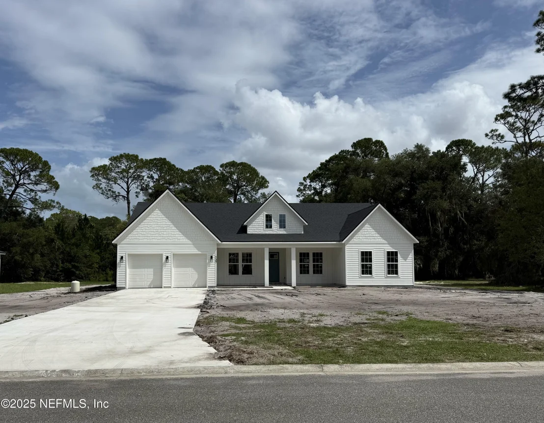 Photo of 137 CRESTVIEW Drive