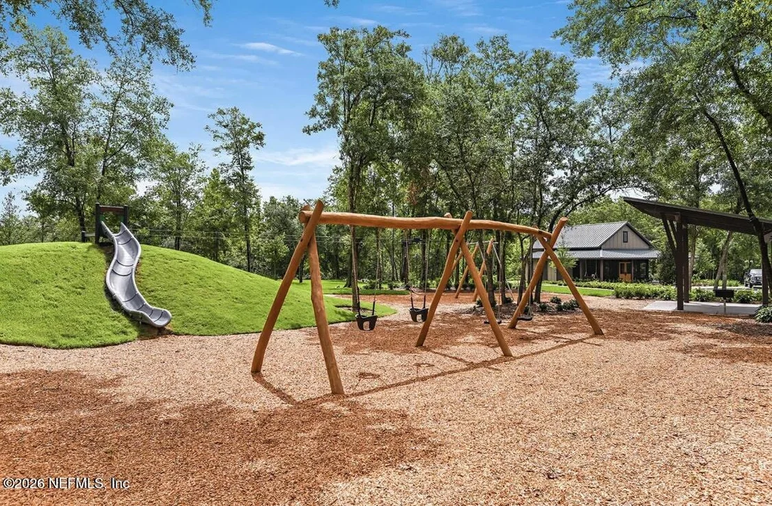 Photo of 359 GLENNEYRE Circle