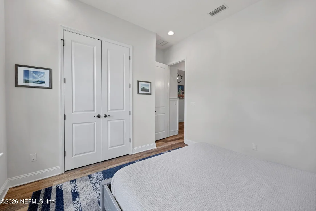 Photo of 11 FORESTVIEW Lane