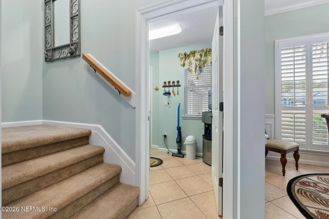 Photo of 376 VALVERDE Lane