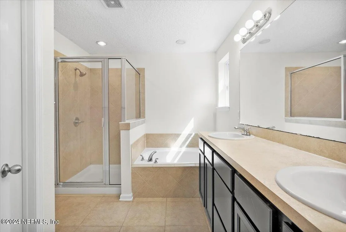 Photo of 472 GLENDALE Lane