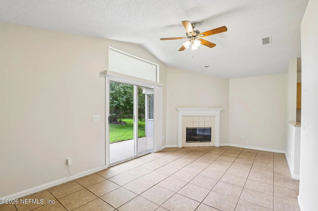 Photo of 1580 BEECHER Lane