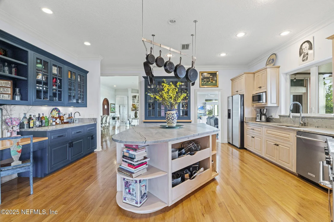 Photo of 188 HERONS NEST Lane