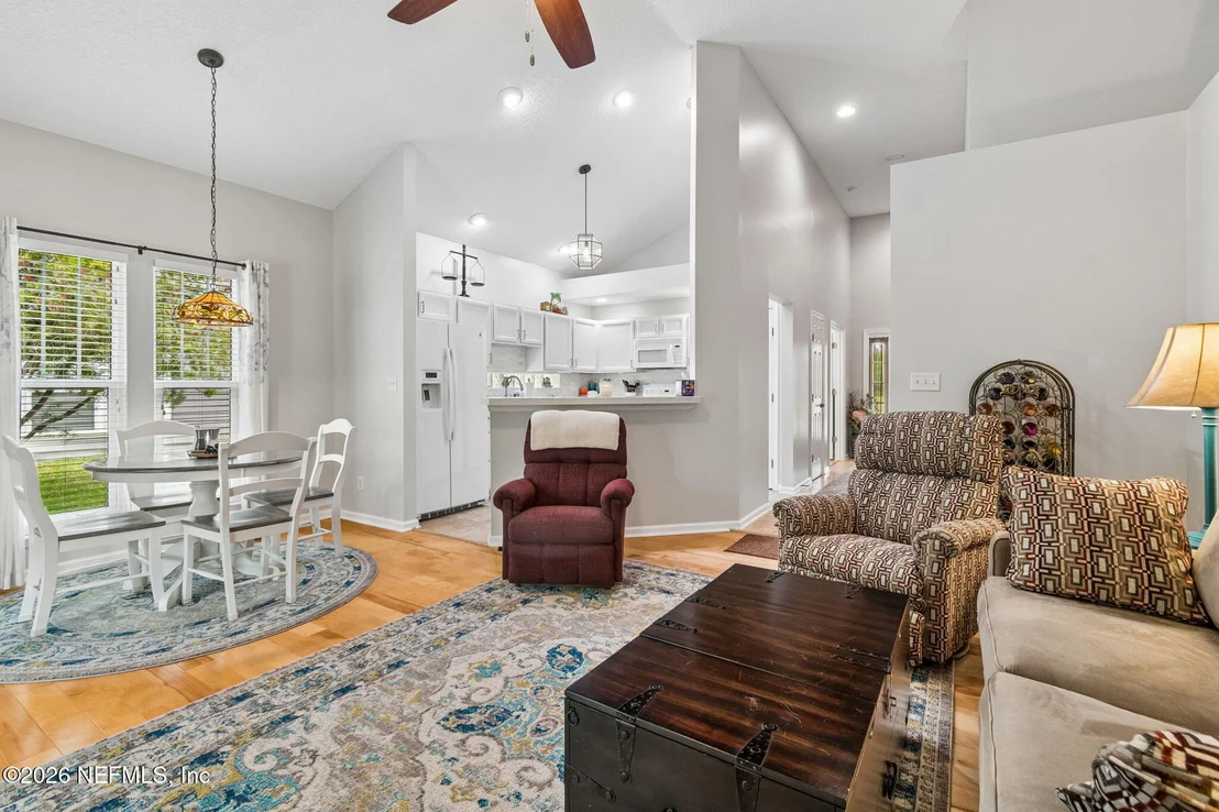 Photo of 141 N CHURCHILL Drive