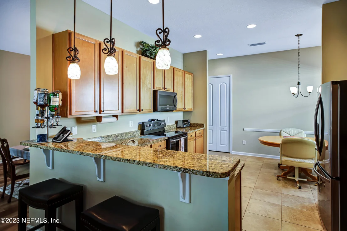 Photo of 1632 SUGAR LOAF Lane