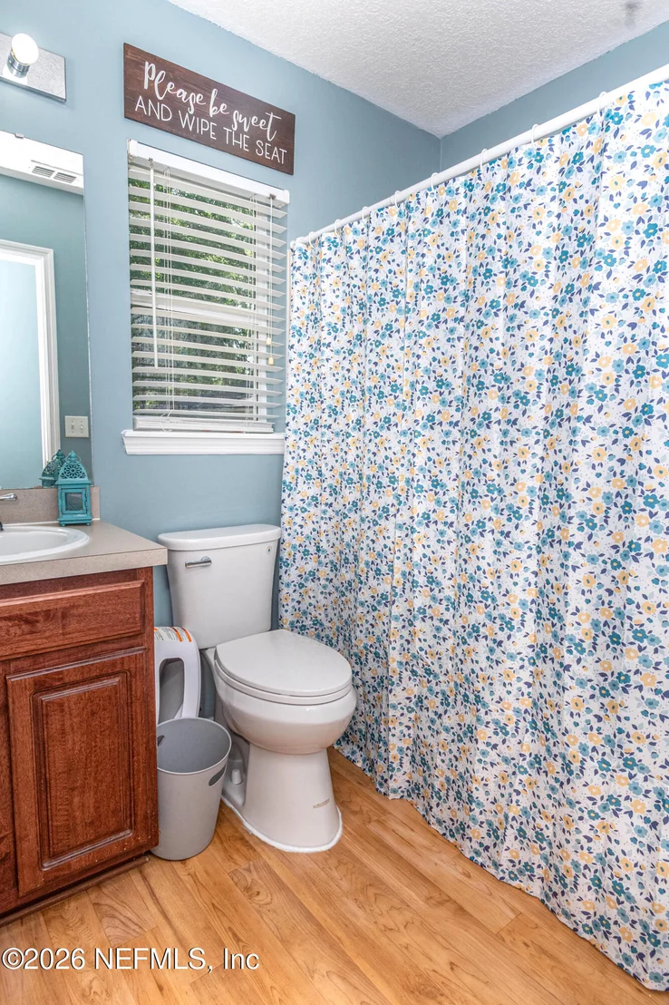 Photo of 431 THOMAS Court