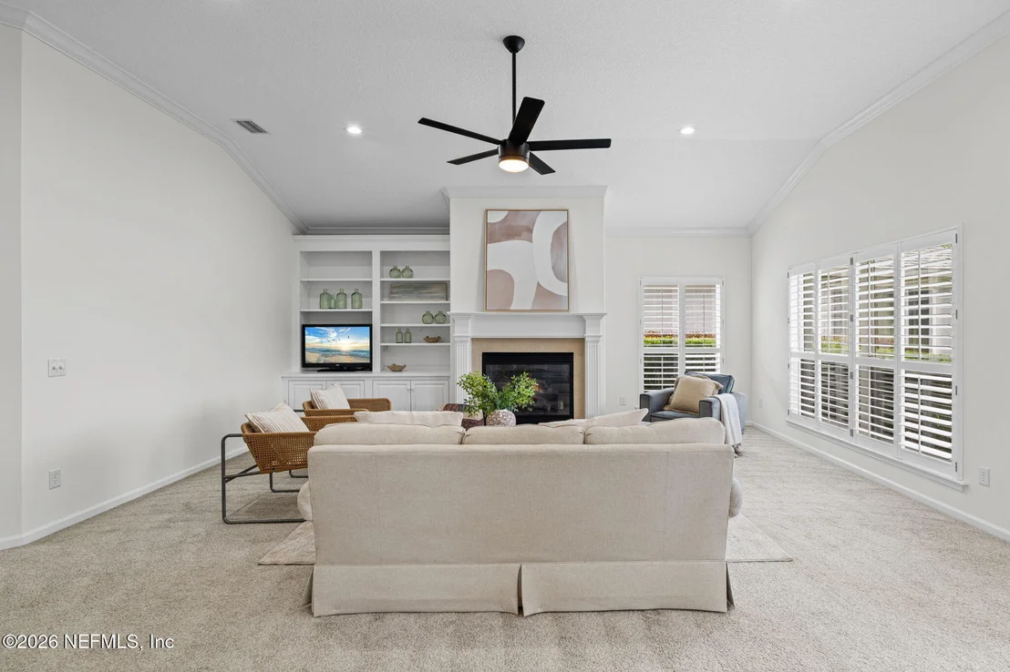 Photo of 332 MARSHSIDE Drive N