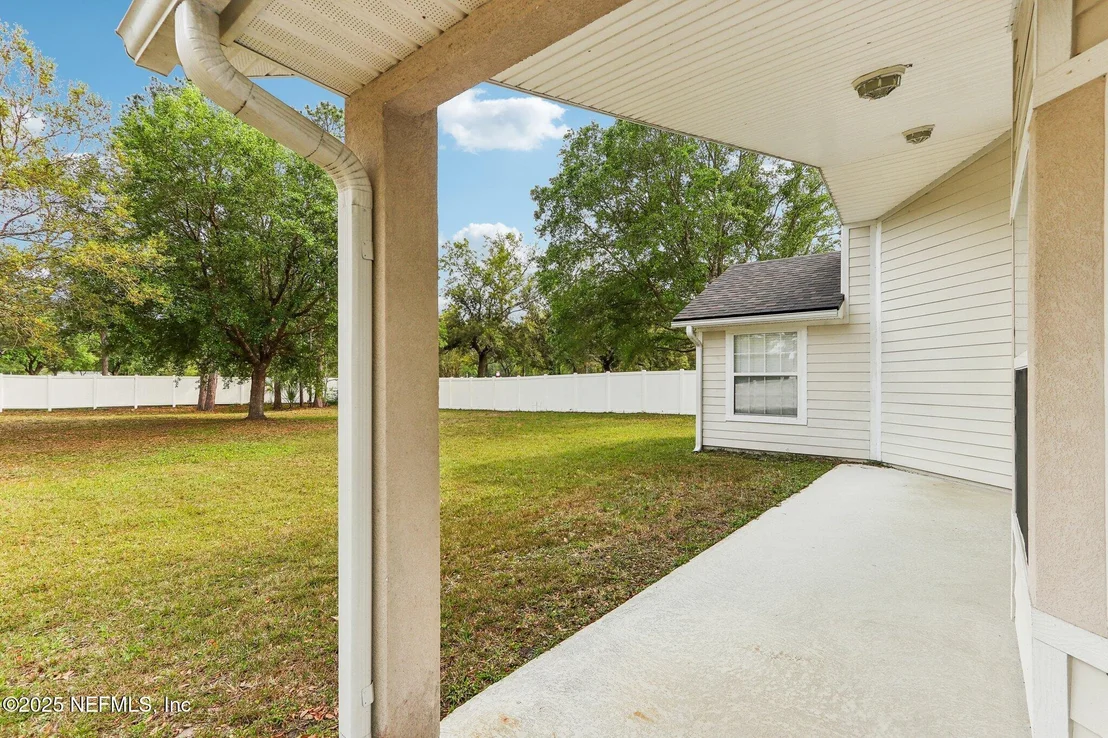 Photo of 200 NOTTINGHAM Drive W