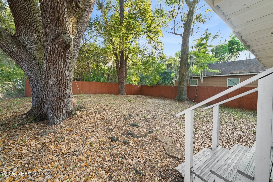Photo of 2344 JOHNSON Avenue
