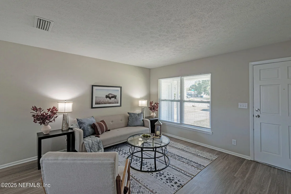 Photo of 2528 LANSDOWNE Drive