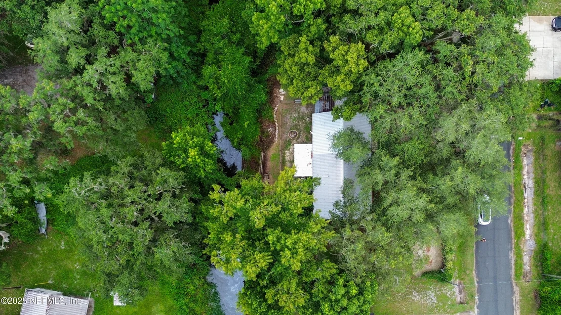 Photo of 112 RIVER RD Drive