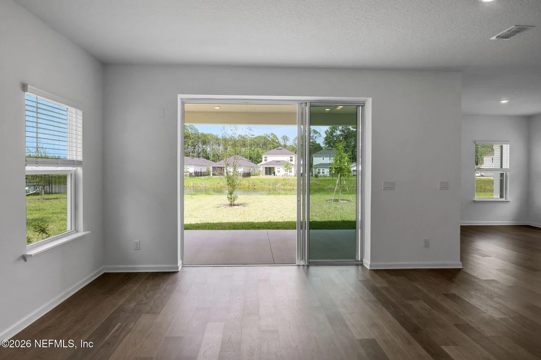 Photo of 565 FARMFIELD Drive