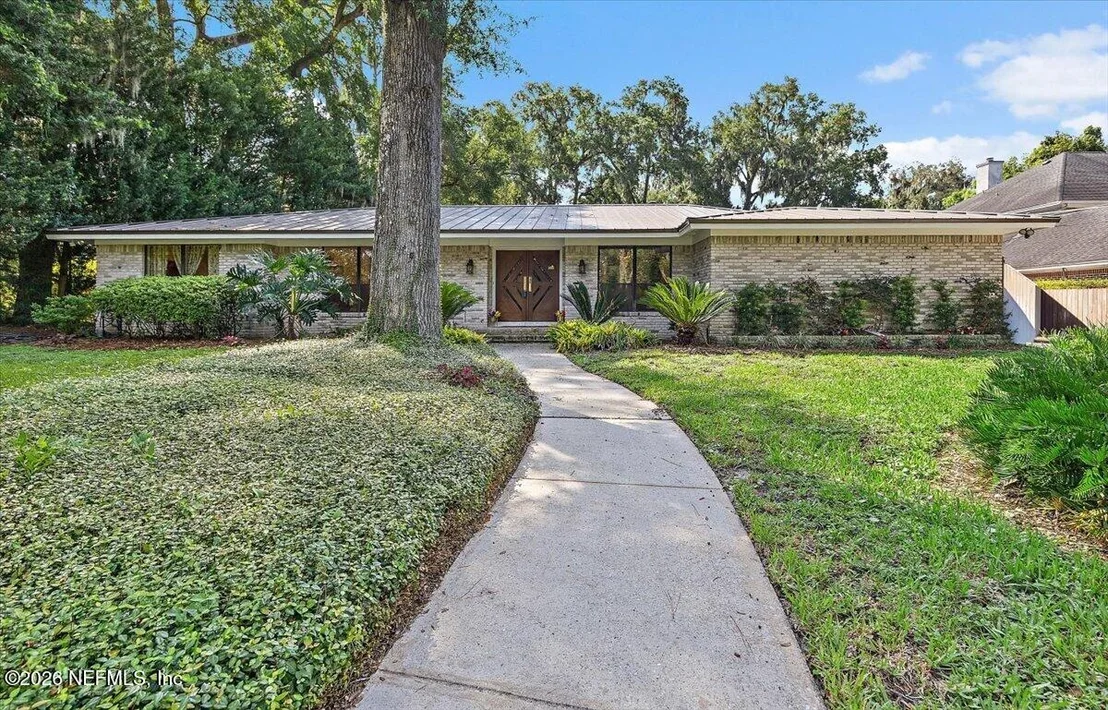 Photo of 3008 FOREST Circle