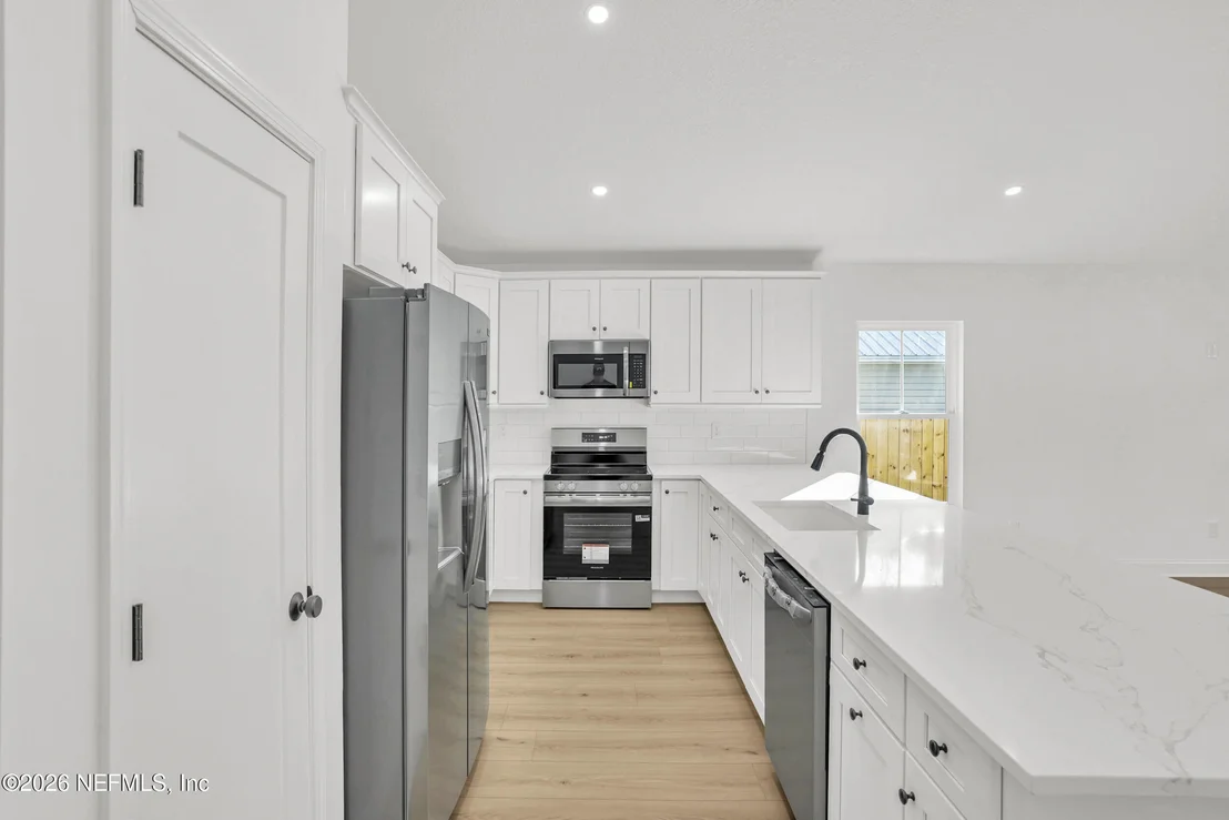 Photo of 232 JACKSON Boulevard