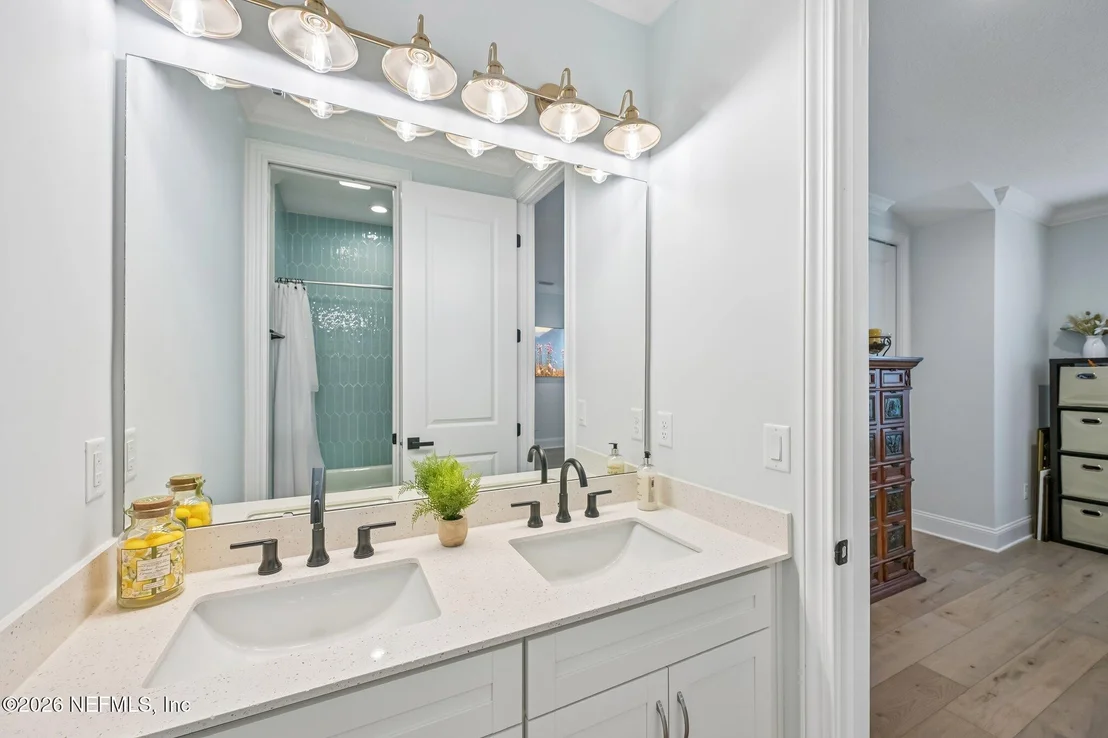 Photo of 375 SEAGROVE Drive