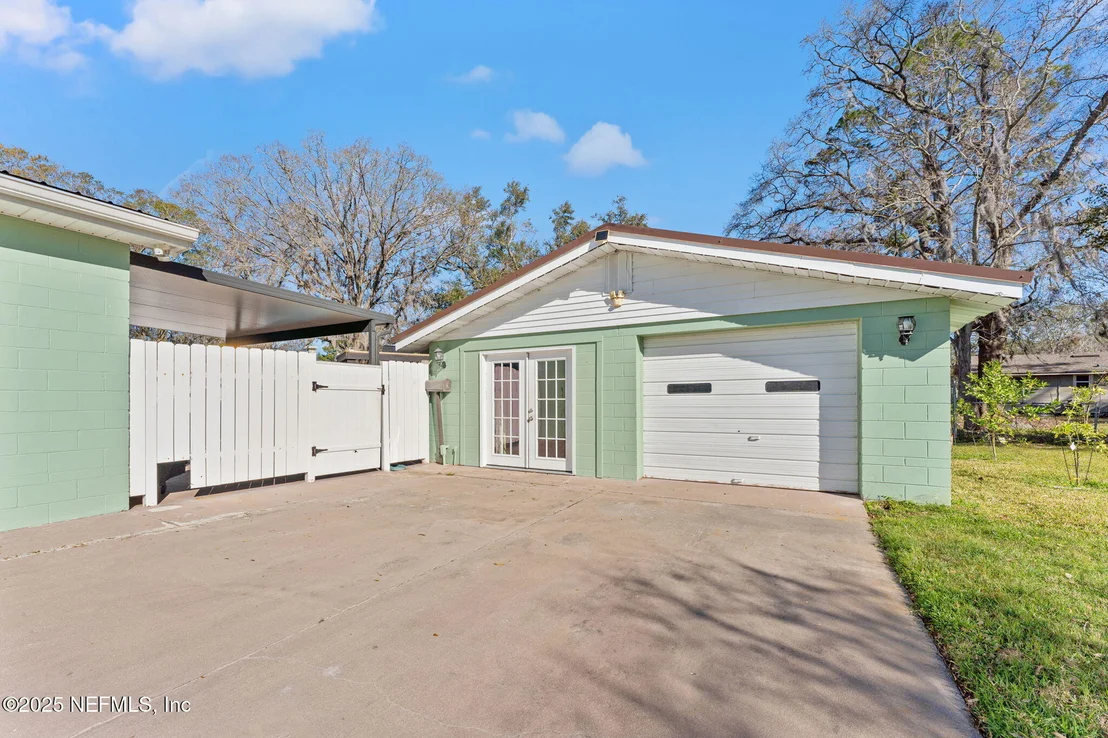 Photo of 8871 MANSON Circle