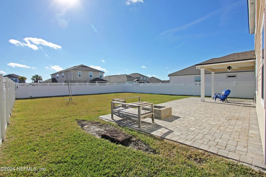 Photo of 242 SILVERLEAF VILLAGE Drive