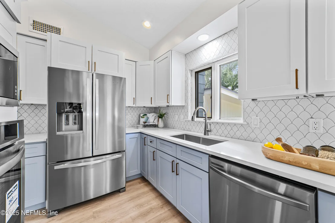 Photo of 3814 CORONADO Road