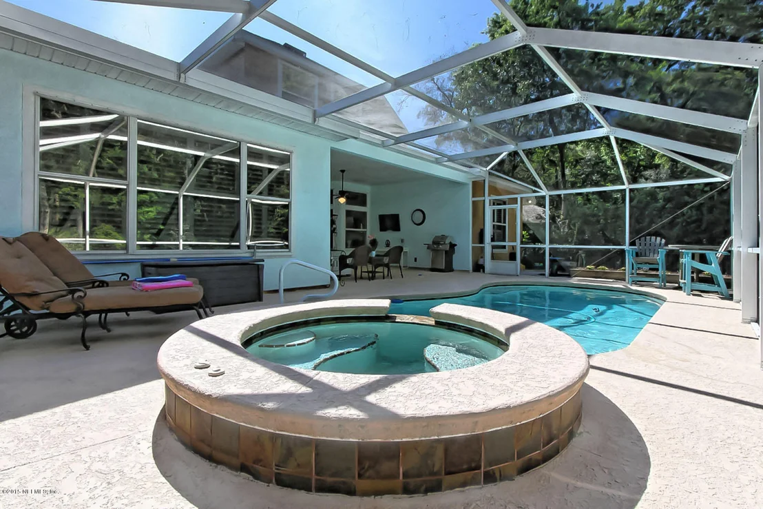 Photo of 290 ROARING BROOK Drive