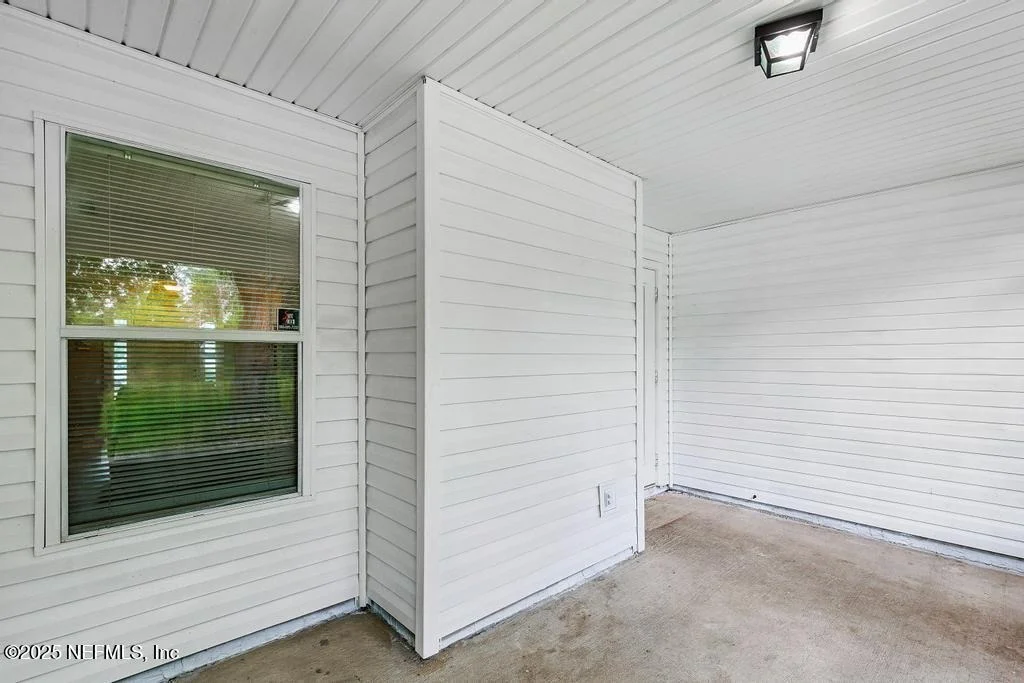 Photo of 1946 COLDFIELD Drive W