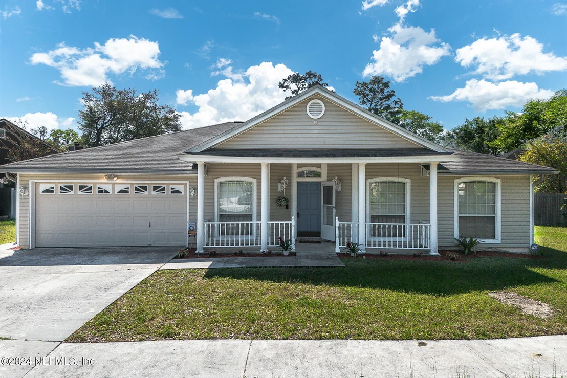 Photo of 8666 CHARLESGATE Circle N