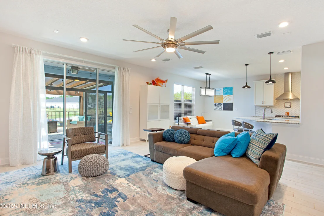 Photo of 814 SILVER PINE Drive