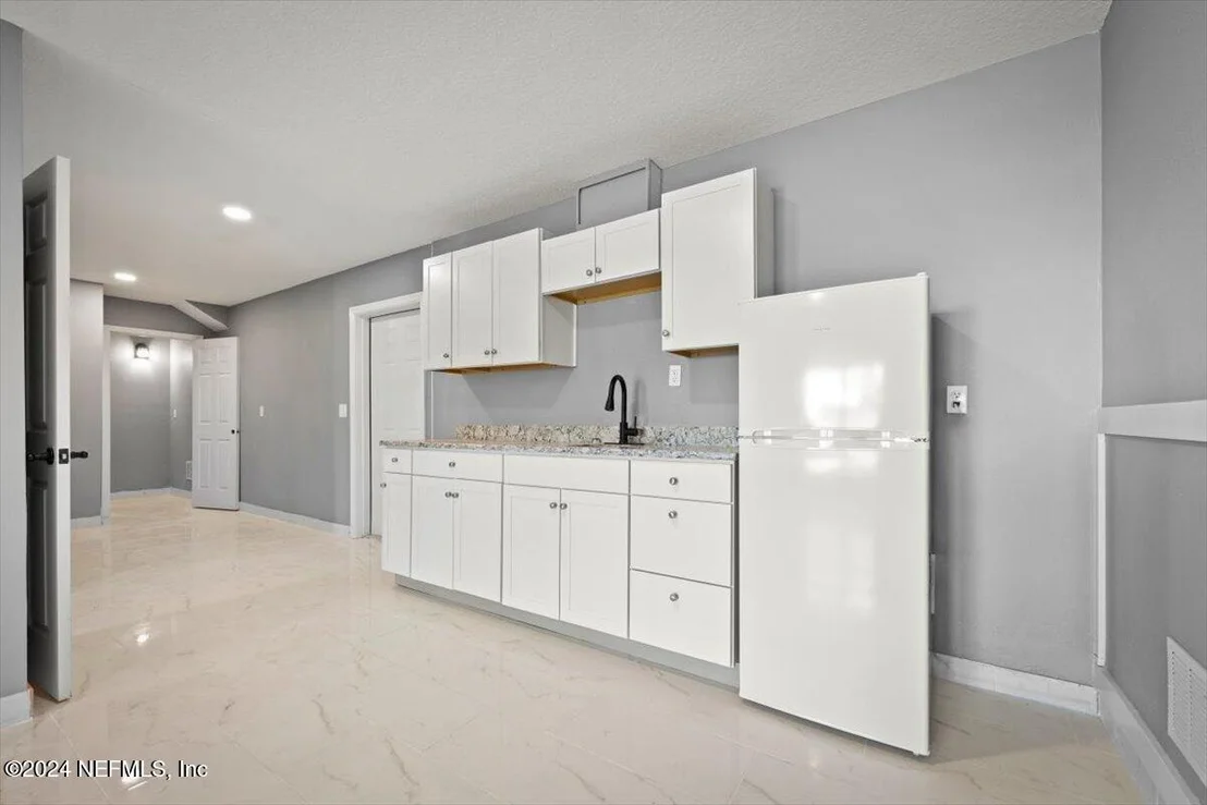 Photo of 6698 A1A S