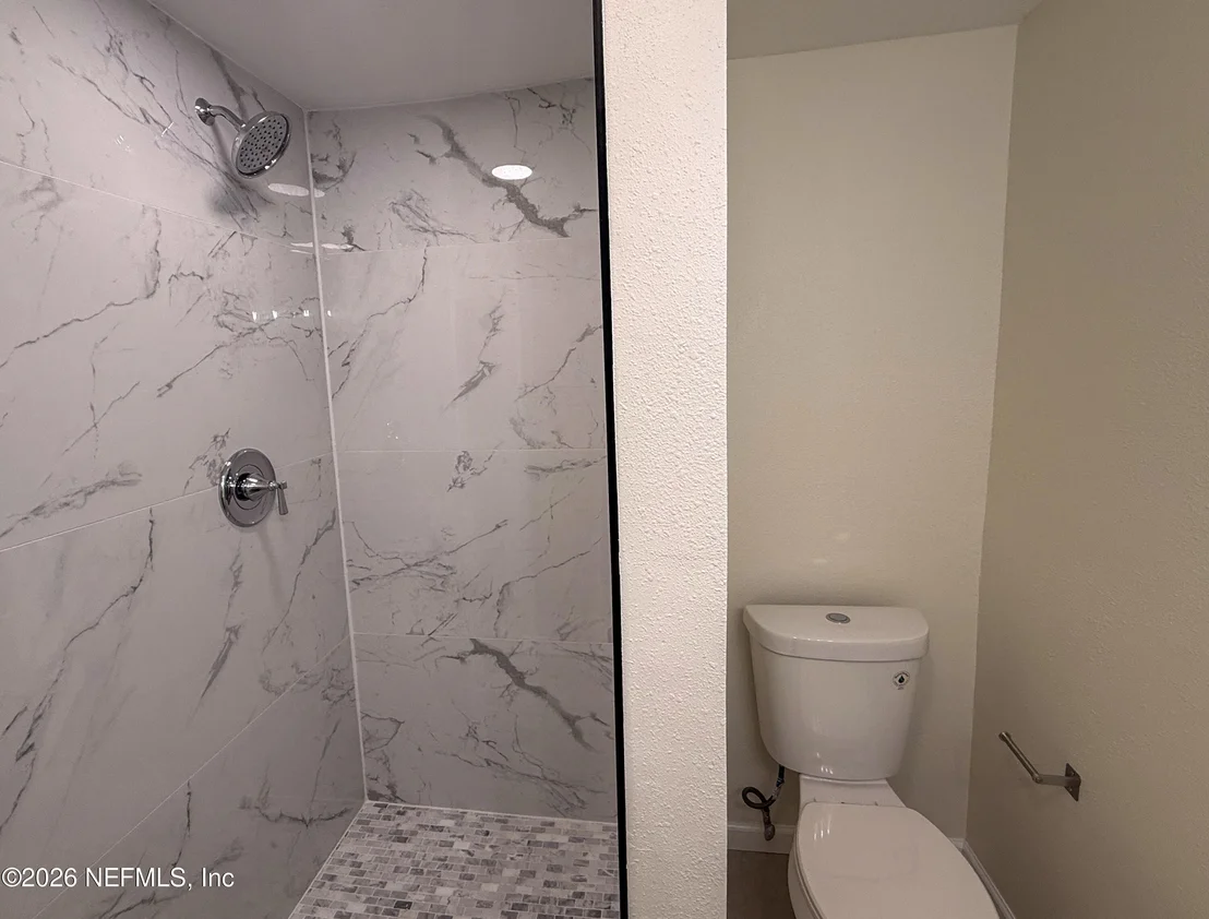 Photo of 5106 APPLETON Avenue