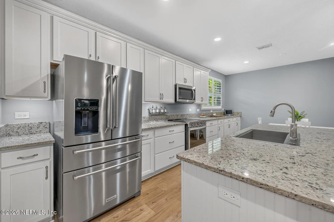 Photo of 3806 HAMMOCK BLUFF Drive