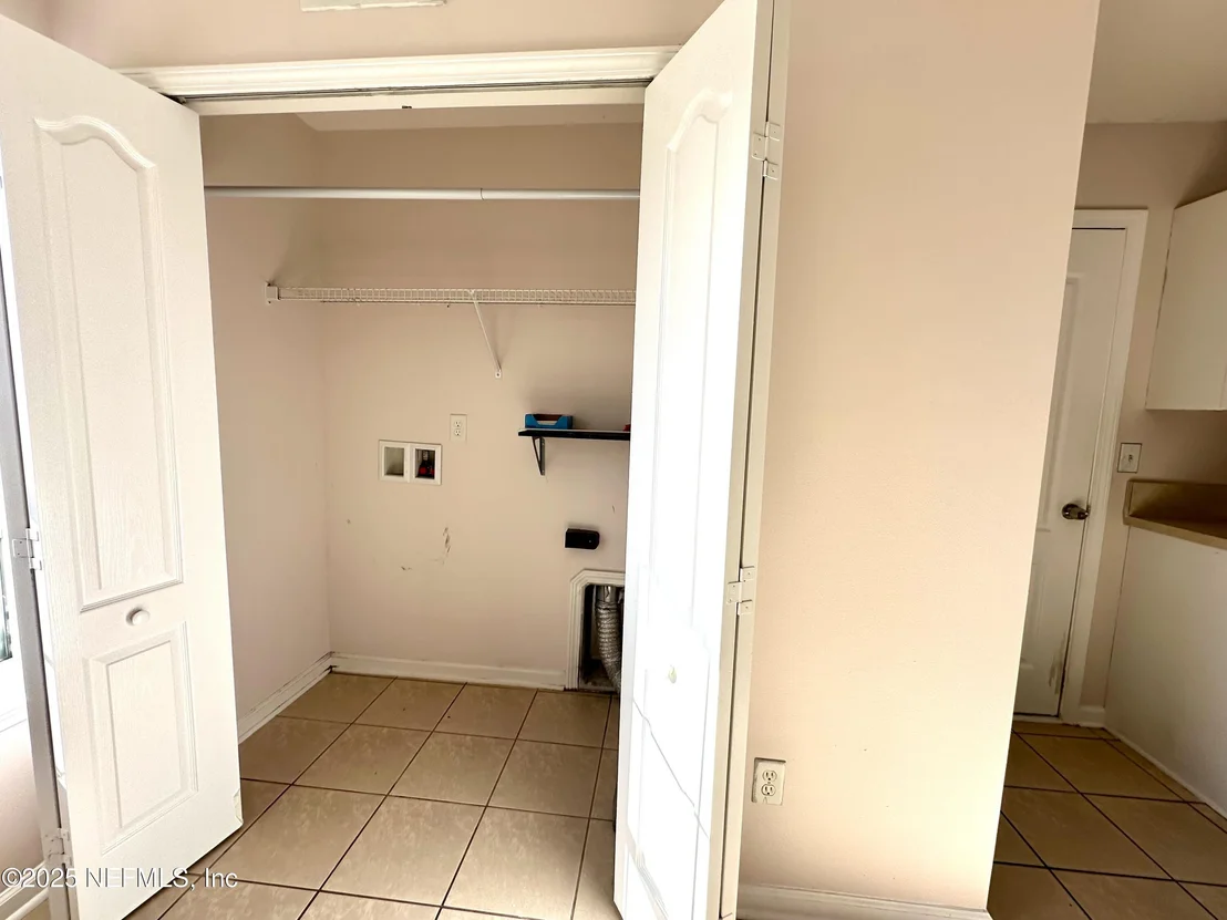 Photo of 45575 INGLEHAM Circle