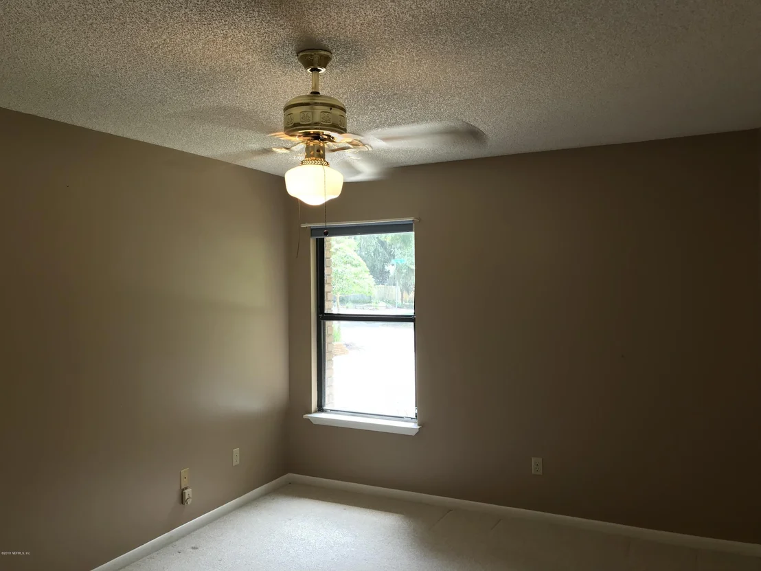 Photo of 4831 BEACON Drive W
