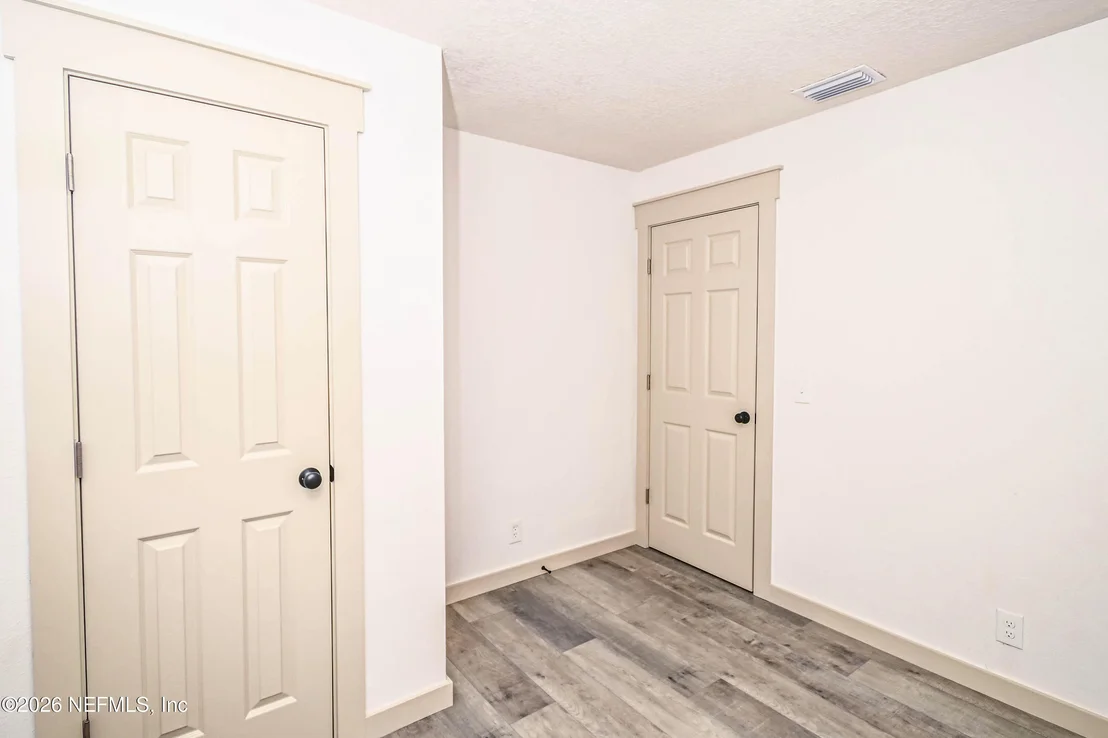 Photo of 406 BARBARA Circle