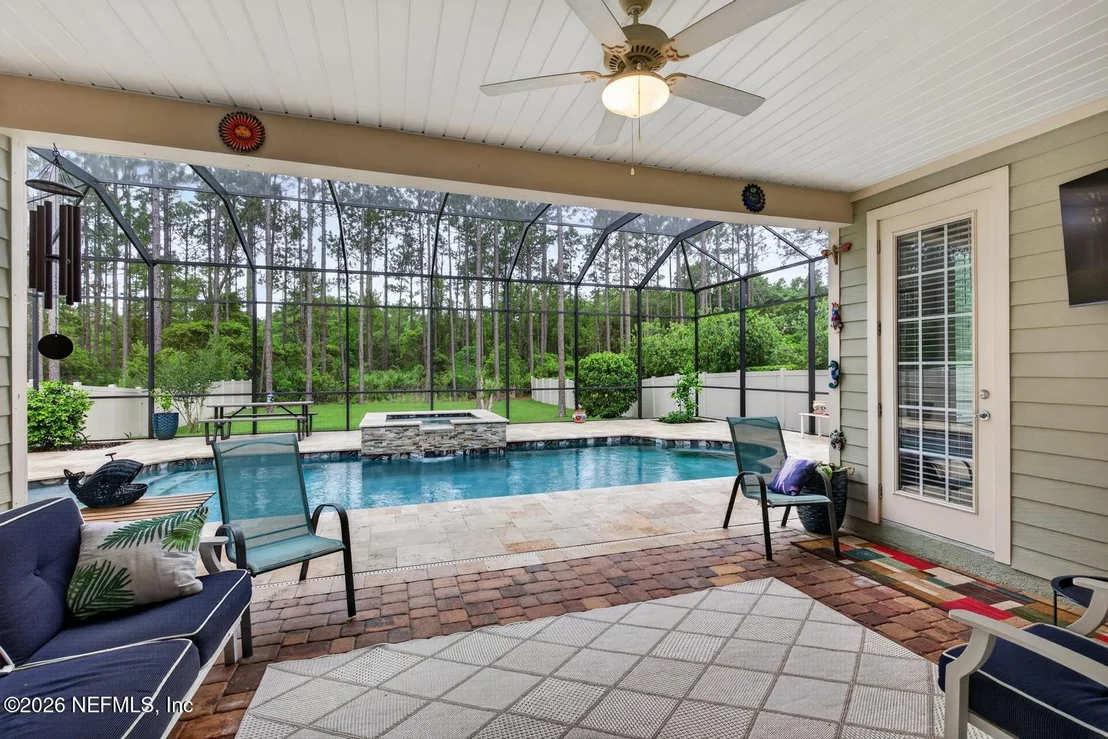 Photo of 612 GLORIETA Drive