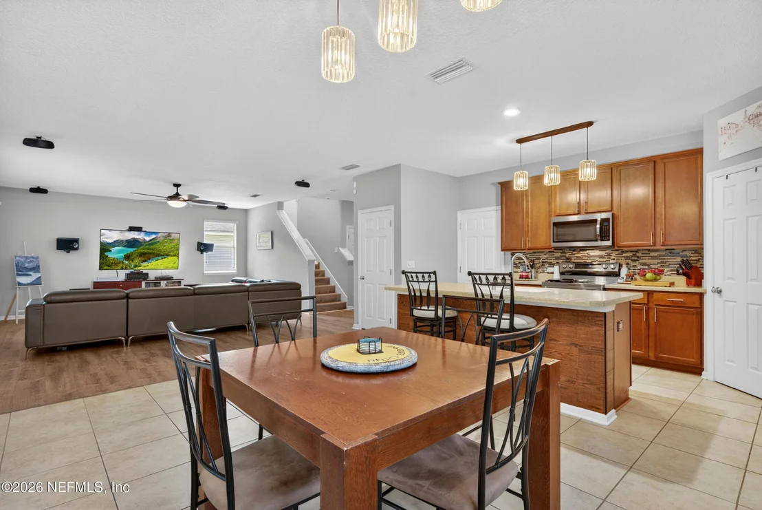 Photo of 356 SUNSHINE Drive