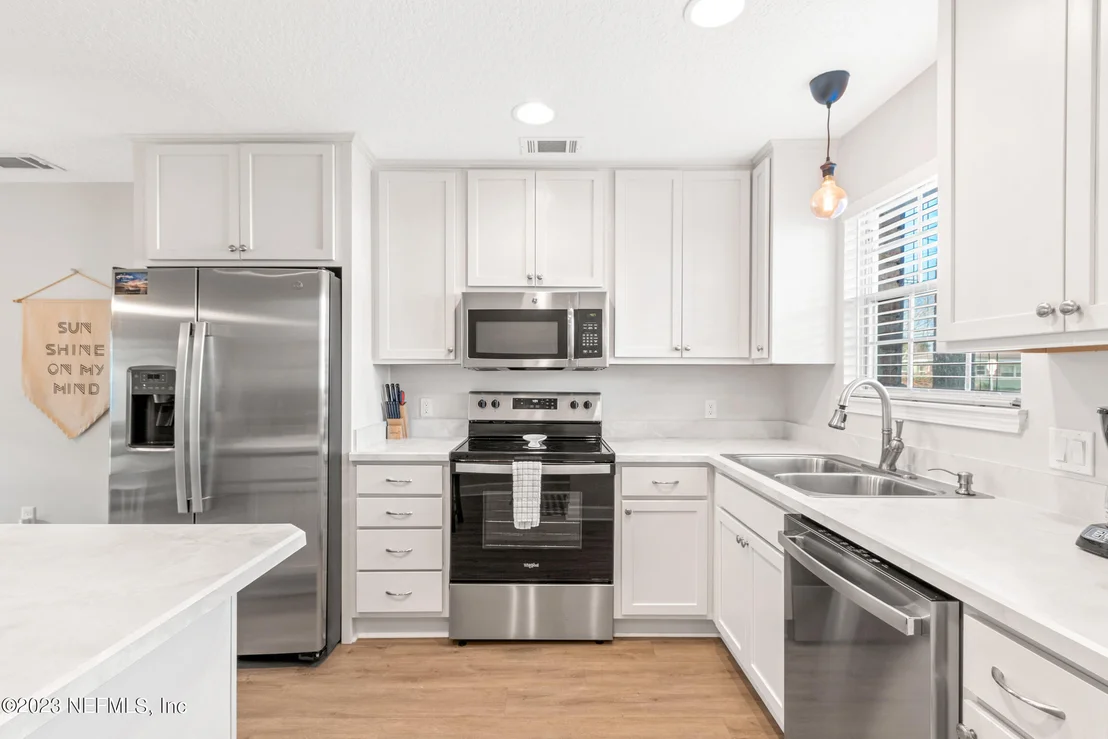 Photo of Unit 2A at 405 FLAGLER Boulevard