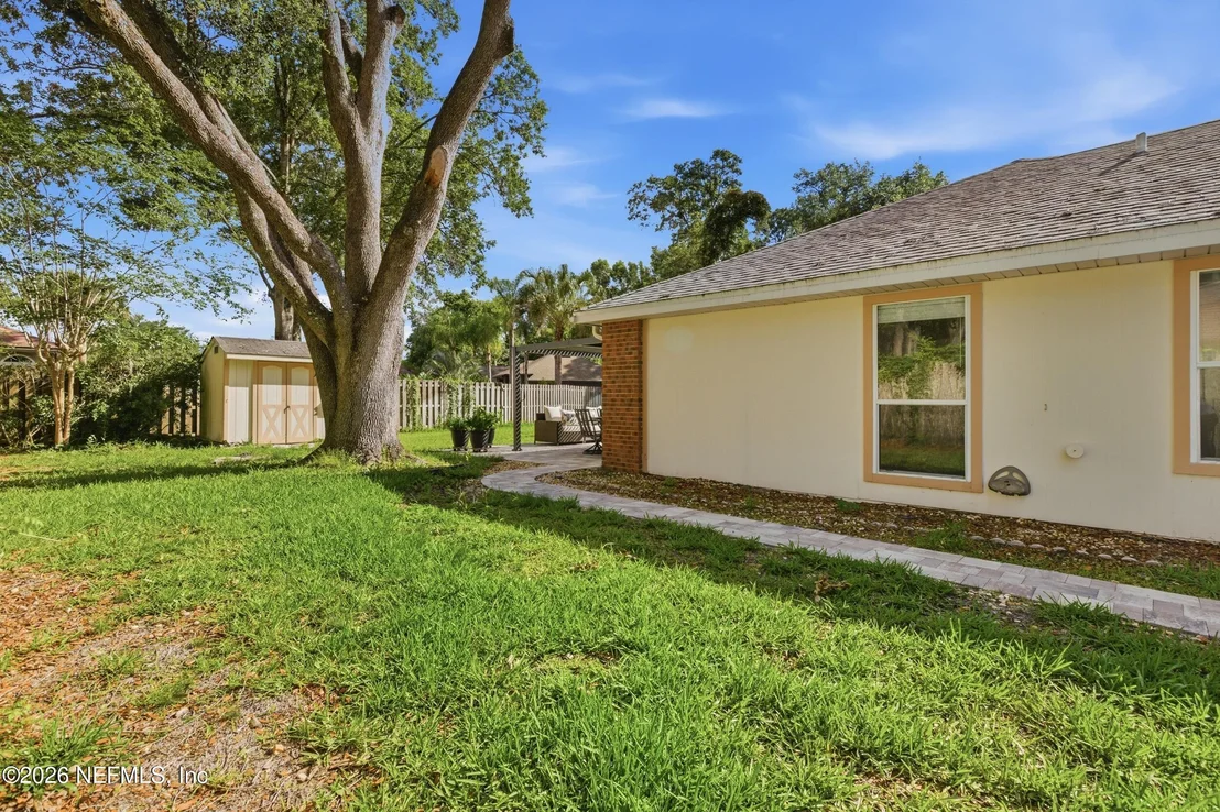 Photo of 421 CHICOPEE Court