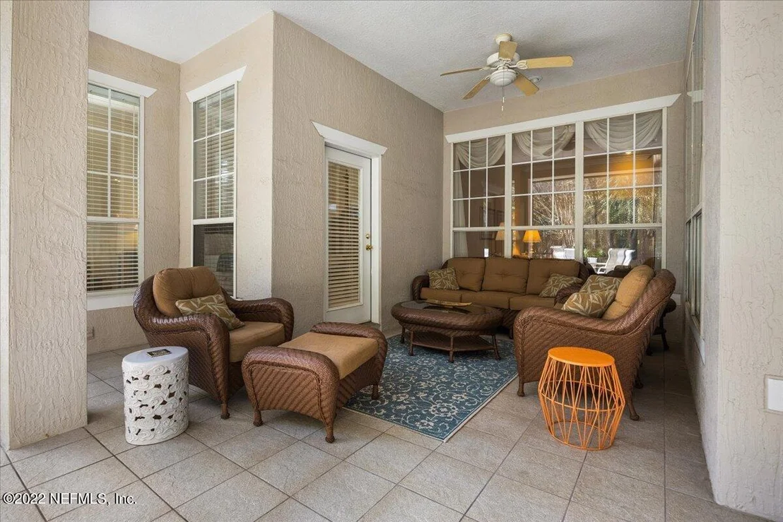 Photo of 816 EAGLE POINT Drive