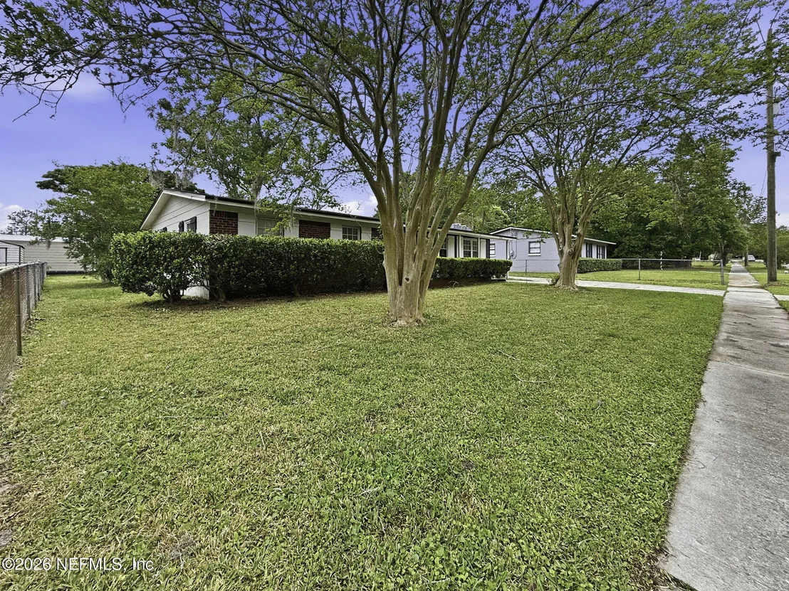 Photo of 7632 HILLSIDE Drive