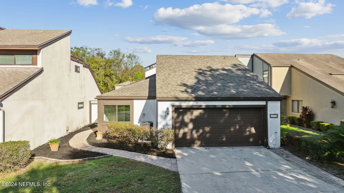 Photo of 7826 LINKSIDE Drive