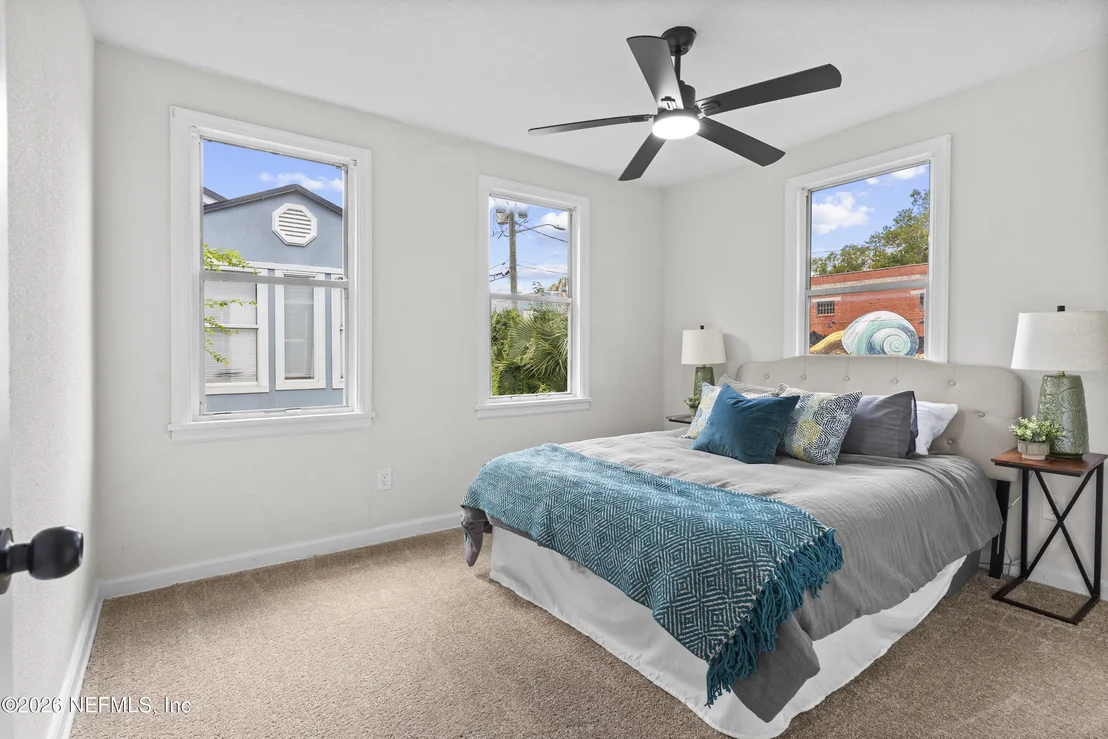 Photo of 703 KING Street