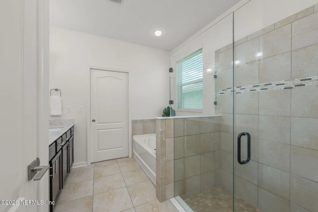 Photo of 389 SHETLAND Drive